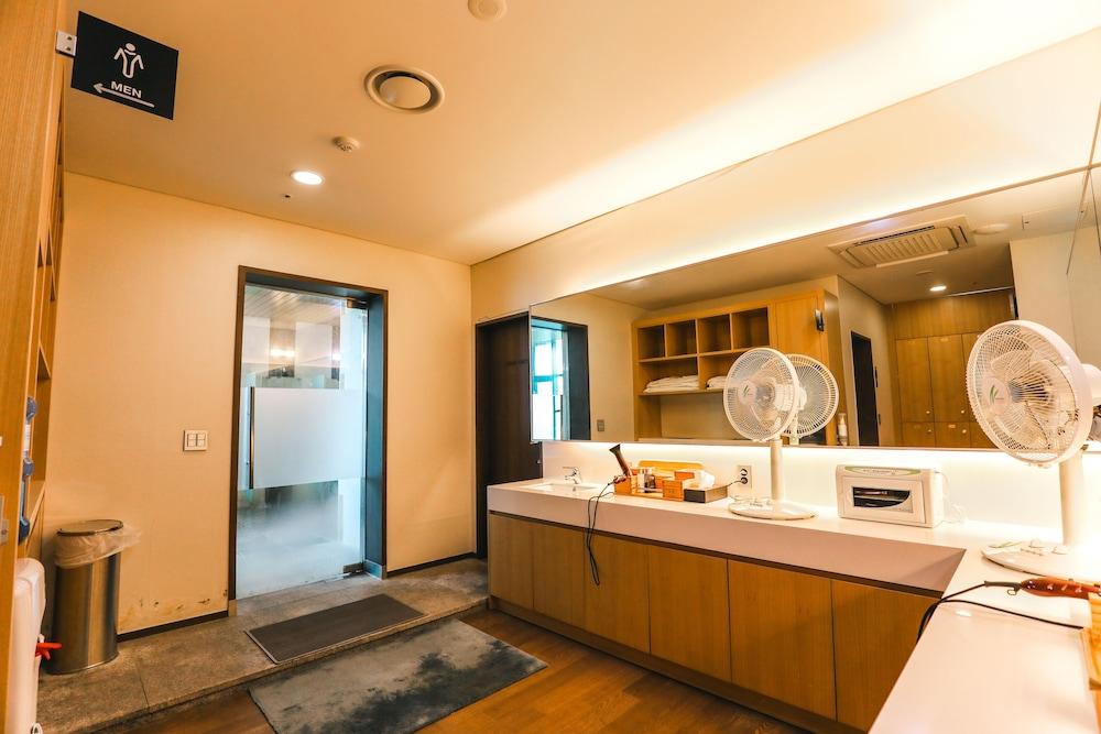 On City Hotel Cheonan Exterior photo
