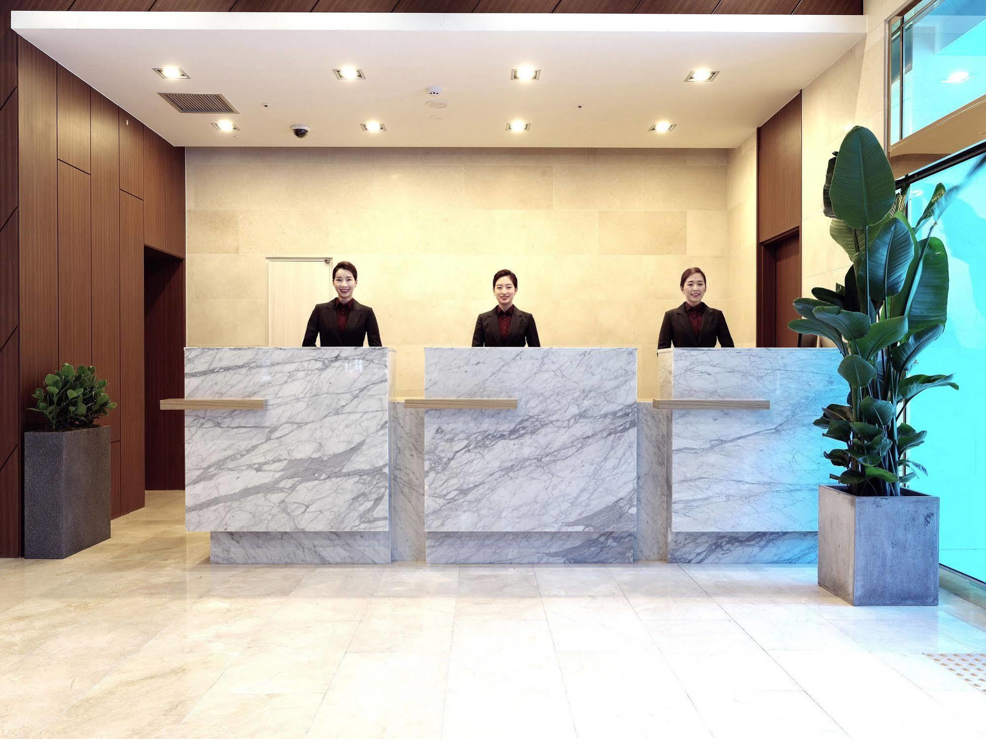On City Hotel Cheonan Exterior photo